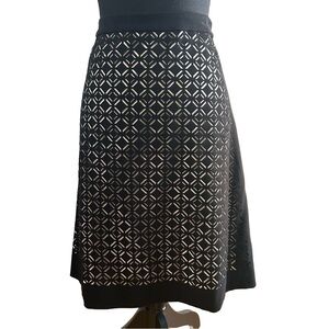 WHBM Black & Cream Cut Out Skirt. Size 10